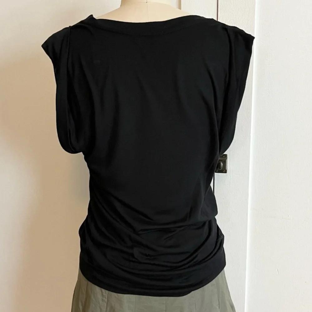Trouvé Black V-Neck Women's Top - Picture 4 of 5